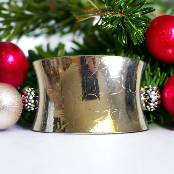 Silver-tone Wide Cuff Bracelet with Imprinted Reptile Snake Pattern Adjustable - Picture 2 of 4